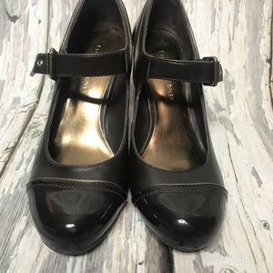 Etienne Aigner Cap toe ankle strap heels